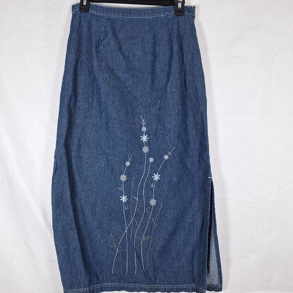 Fast lane embroidered jean skirt 100% cotton cottagecore modest size M